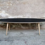 Table_basse_ovale_pied_compas_chene_vintage_sur_mesure_creation_design_annee_50_60_fabriquer_france_made_in_gentlemen_designers_strasbourg_alsace_francais-(1)