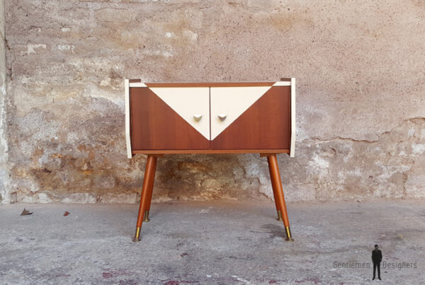 Chevet vintage teck, meuble d'appoint 2 portes, graphique console gentlemen designers