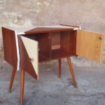 Chevet vintage teck, meuble d'appoint 2 portes, graphique console gentlemen designers