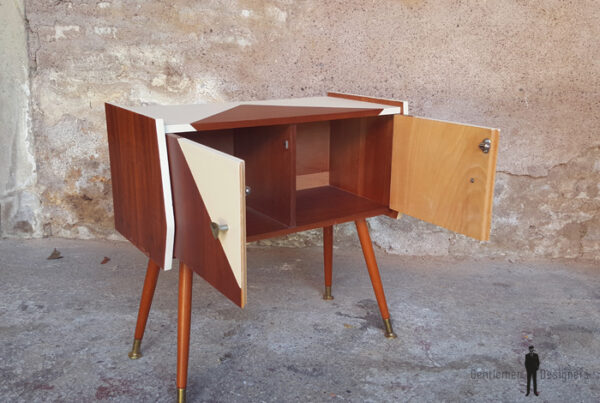 Chevet vintage teck, meuble d'appoint 2 portes, graphique console gentlemen designers