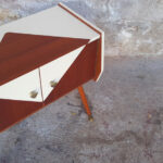 Chevet vintage teck, meuble d'appoint 2 portes, graphique console gentlemen designers