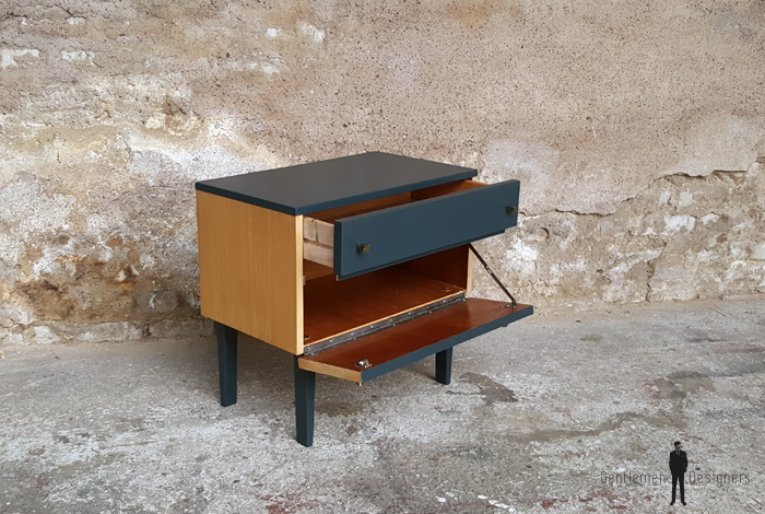 Table De Chevet Vintage En Bois Tiroir Et Porte Battante