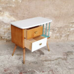 Table de chevet vintage, blanc et vert, tiroirs et barreaux