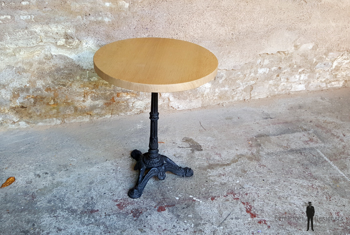 Table Ronde Bistrot En Chene Massif Pied Fonte Noir