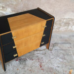 GENTLEMEN DESIGNERS Commode vintage bois 3 tiroirs, graphique noir, design 50