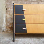 GENTLEMEN DESIGNERS Commode vintage bois 3 tiroirs, graphique noir, design 50