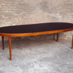 Table ovale à rallonges scandinave en teck, Ostergaard, plateau noir