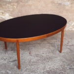 Table ovale à rallonges scandinave en teck, Ostergaard, plateau noir