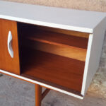 Enfilade vintage scandinave en teck, tiroirs dégradé gris Gentlemen Designers