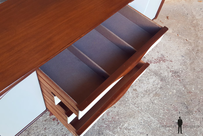 Enfilade vintage scandinave, teck, 4 tiroirs, 4 portes