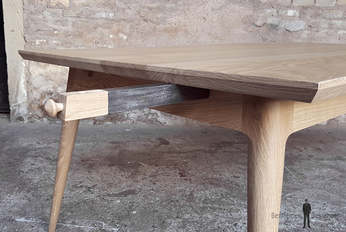 table_rallonge_chene_massif_mobilier_vintage_sur_mesure_creation_design_annee_50_60_fabriquer_france_made_in_gentlemen_designers_strasbourg_alsace_francais-(9)