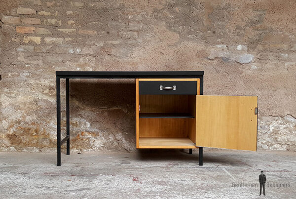 Bureau vintage, plateau stratifié fenix noir, pied métal