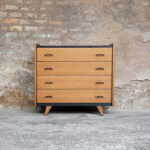 Commode vintage noir, 4 tiroirs chêne clair, pied compas