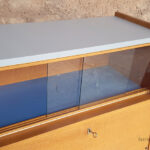 Secrétaire vintage en bois, bleu et gris clair, pieds compas