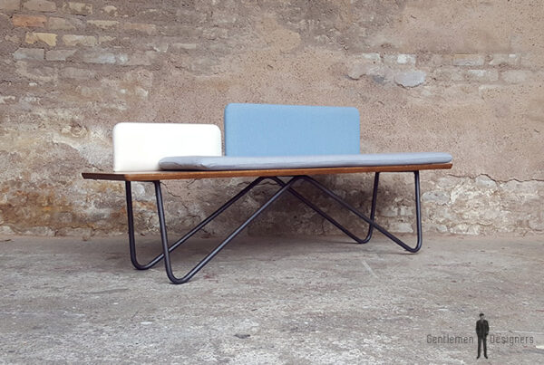 Banc_chene_tissu_bleu_blanc_gris_banquette_mobilier_vintage_sur_mesure_creation_design_annee_50_60_fabriquer_france_made_in_gentlemen_designers_strasbourg_alsace_francais-(7)