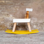cheval_bascule_jaune_gris_bois_clair_vintage_tiroir_gentlemen_designers_strasbourg_alsace_paris_lyon-(2)