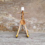 cheval_bascule_jaune_gris_bois_clair_vintage_tiroir_gentlemen_designers_strasbourg_alsace_paris_lyon-(2)