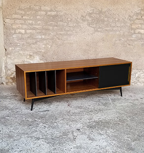 Meuble TV et vinyles en teck avec porte et piètement noir