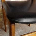 lot_4_chaises_skai_noir_chene_sur_mesure_vintage_unique_original_gentlemen_designers_strasbourg_paris_alsace_handschuheim_bas-rhin_france-(2)