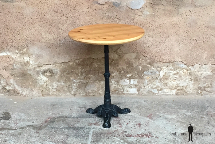 Table Ronde Bistrot Sapin Massif Pied Fonte Noir Vin Tam 019
