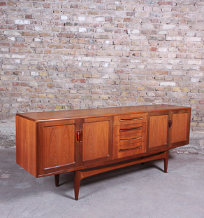 Enfilade scandinave en teck n°213, G-Plan, IB Kofod-Larsen, circa 1960