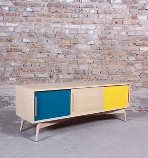 Meuble tv en chêne comprenant 3 portes coulissantes bleu chêne jaune