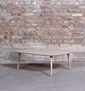 Table basse tripode placage chêne (110x70cm)
