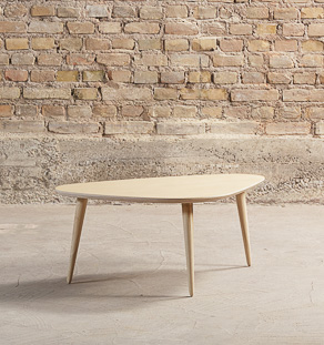 Table basse tripode classique placage chêne (90x60cm)