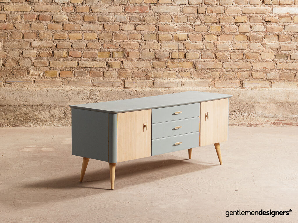 Meuble TV vintage relooké en bleu galet, pieds compas en ...