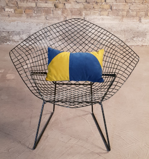 Coussin rectangulaire double face bicolore en coton jaune moutarde et velours bleu nuit