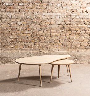 Duo de tables basses en chêne massif, format ronde et format haricot