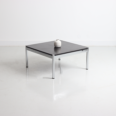 Table basse carré usm