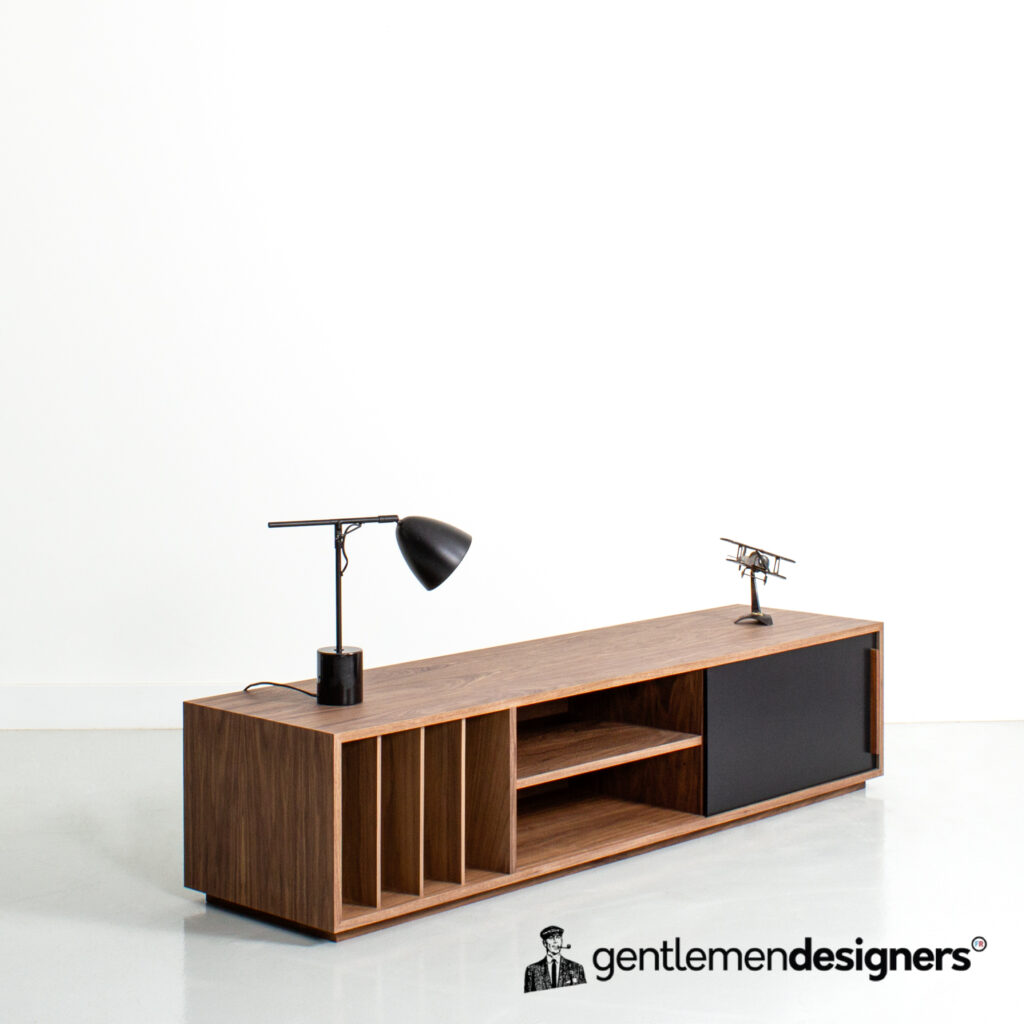 Meuble TV design en bois naturel avec rangements